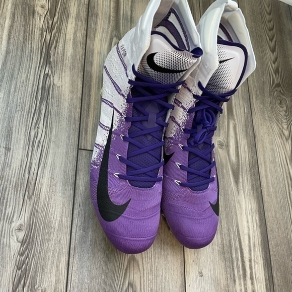 NIKE Vapor Untouchable 3 Elite Football Cleats in White
Purple | Size 16 | NWOT - Picture 4 of 13